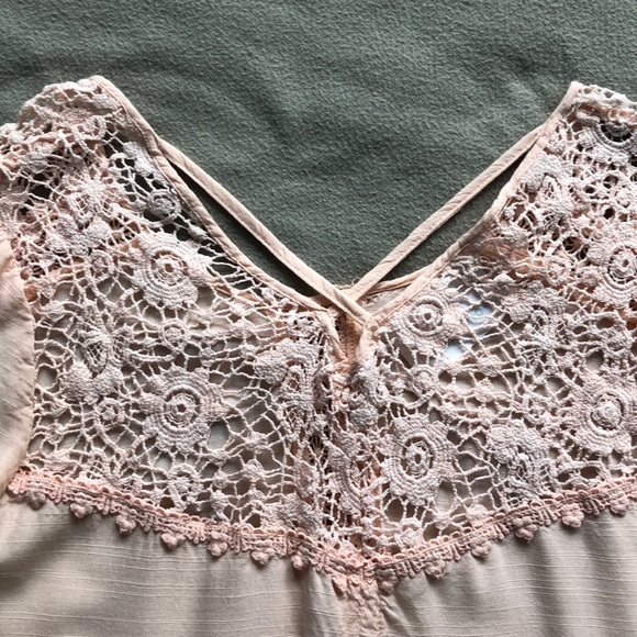 Top - Picture 2 of 6